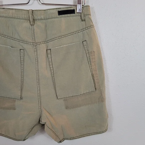 Man x One Teaspoon Bunker Shorts Size30